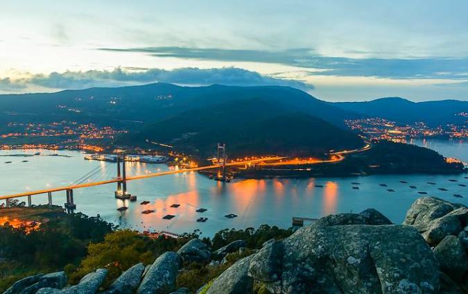 Vigo es una ciudad situada en la provincia de Pontevedra, en Galicia, España.